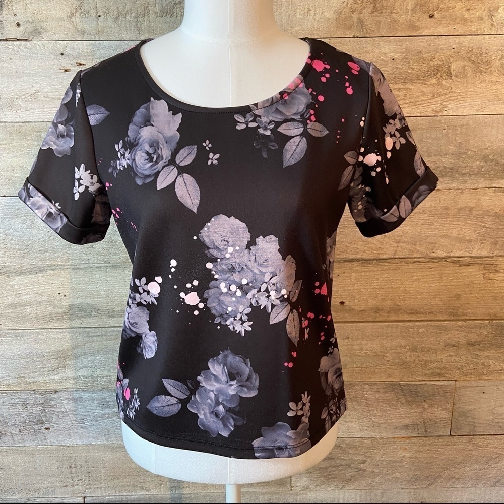 Smart set women’s floral top  in‎ size petite small